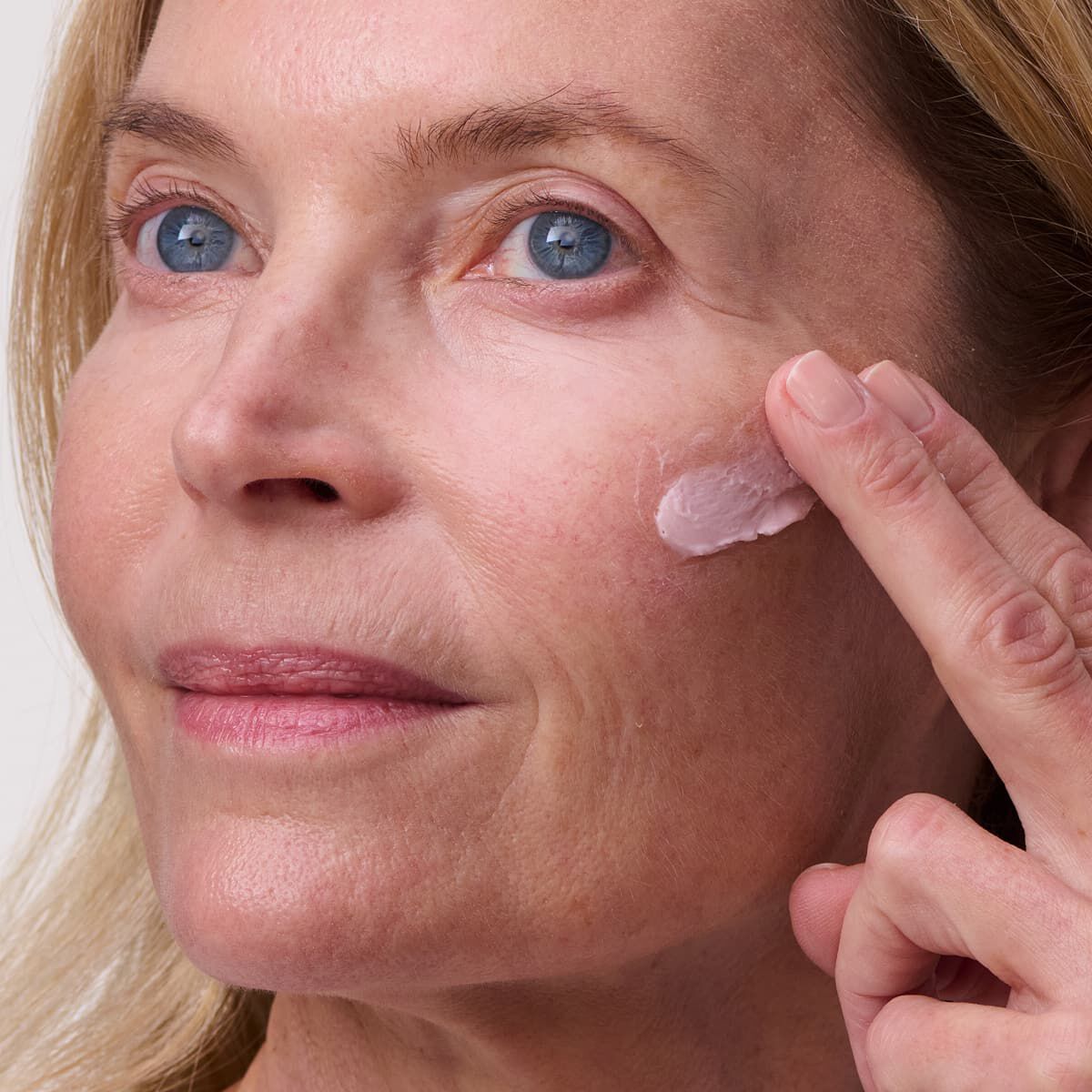 クラランス みらい＊（プロフ確認してください） CLARINS: 《公式