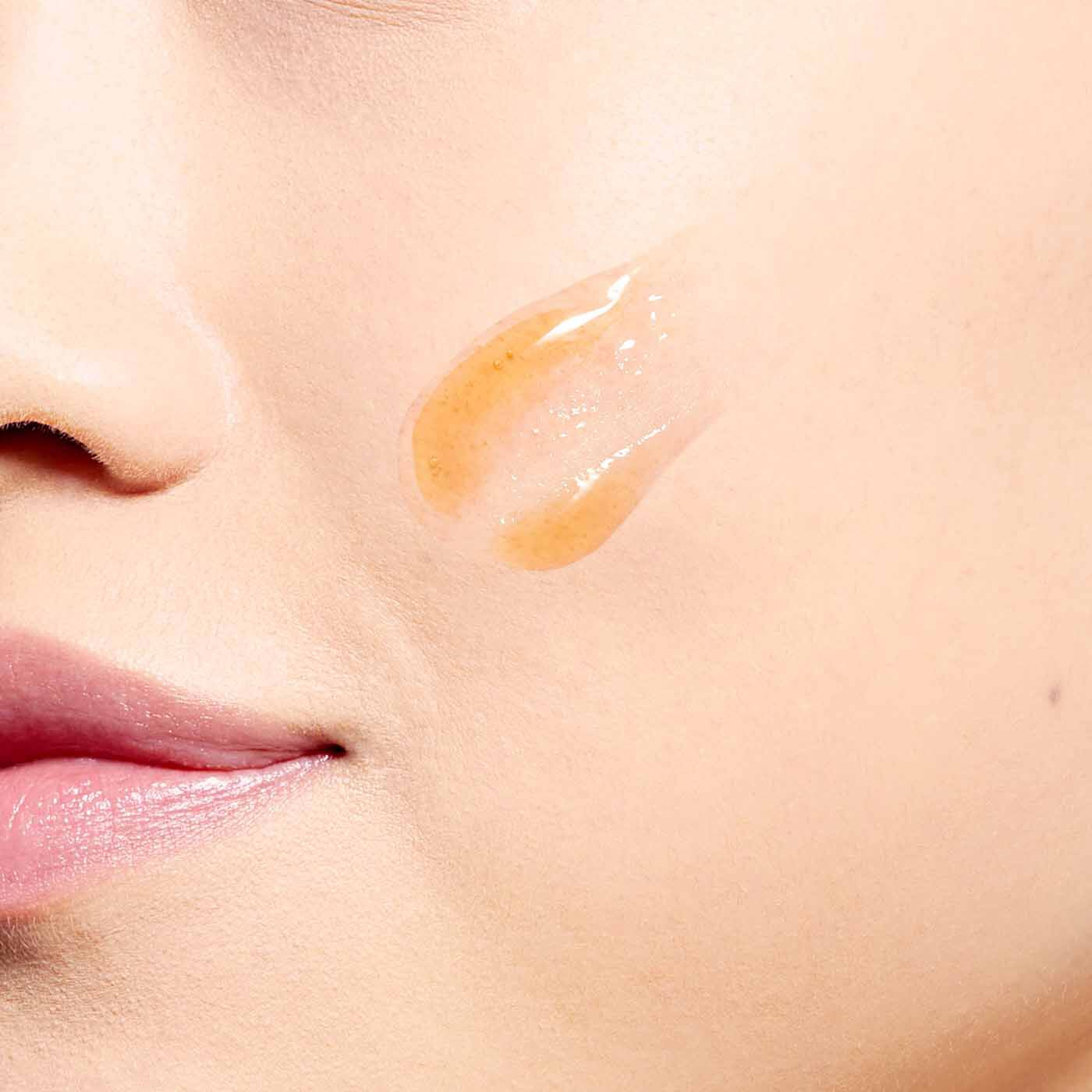 clarins face serum