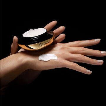 Precious La Crème Age-Defying Moisturizer