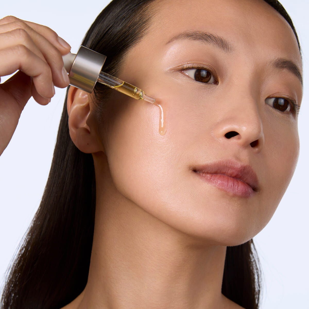 Best Pore Minimizing Products for Enlarged Pores | CLARINS®