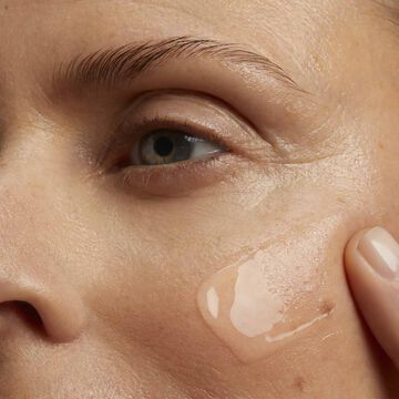 Super Restorative Smoothing Treatment Face Essence - Hydrating + Replenishing Skin Essence