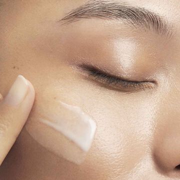 Hydra-Essentiel Face Emulsion with Double Hyaluronic Acid - Hydrating + Light Lotion