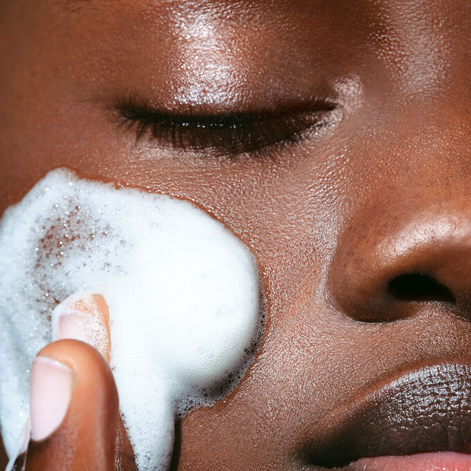 Gentle   Renewing Cleansing Mousse - Lightweight Facial Mousse Cleanser