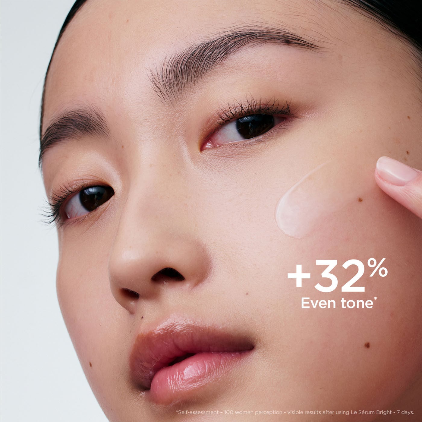 Precious Le Sérum Brightening Serum for Radiant Skin | CLARINS®