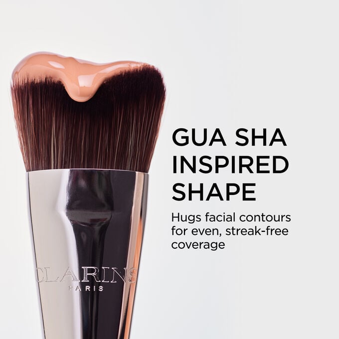 Gua Sha-Inspired Foundation Brush