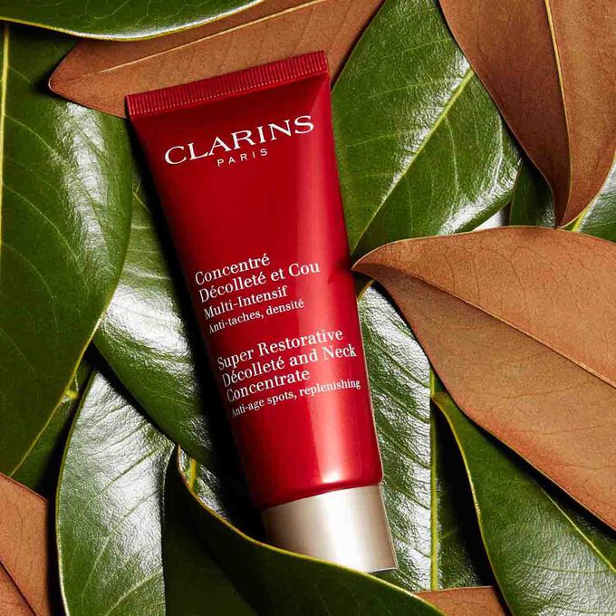 Super Restorative D&eacute;collet&eacute; Cream and Neck Concentrate