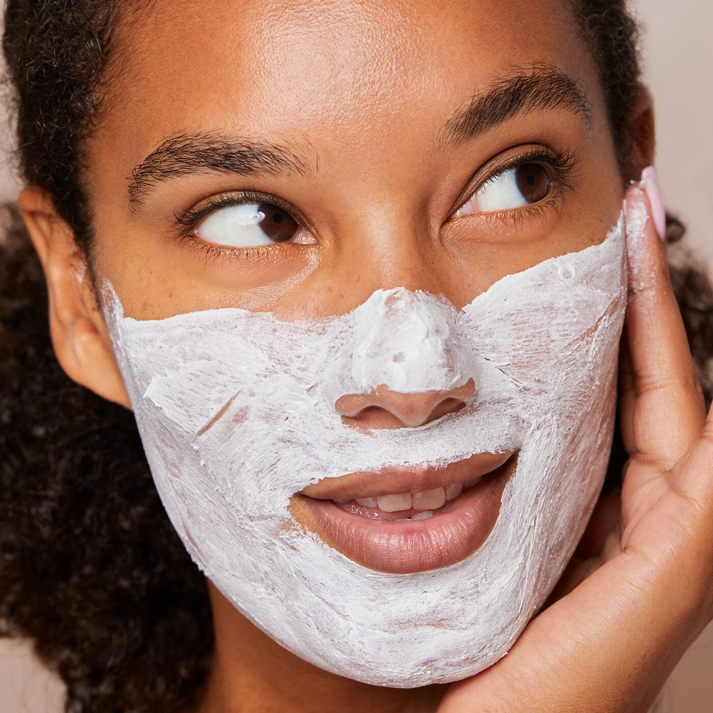 V-Facial Intensive Wrap Depuffing Face Mask | CLARINS®