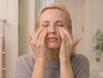 Anti-Aging Cream CLARINS® Circle Eye Eye & Dark |Under Total | Lift