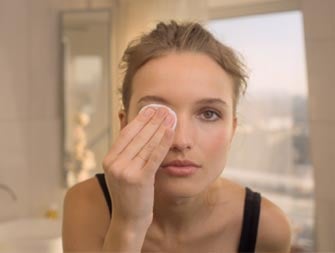 how to remove eye makeup video