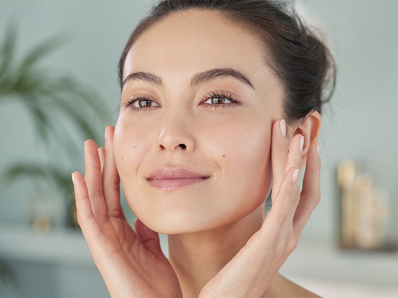 How to Apply Face Serum