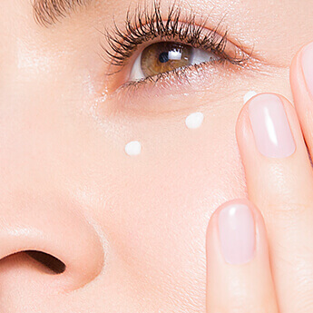 Close-up application