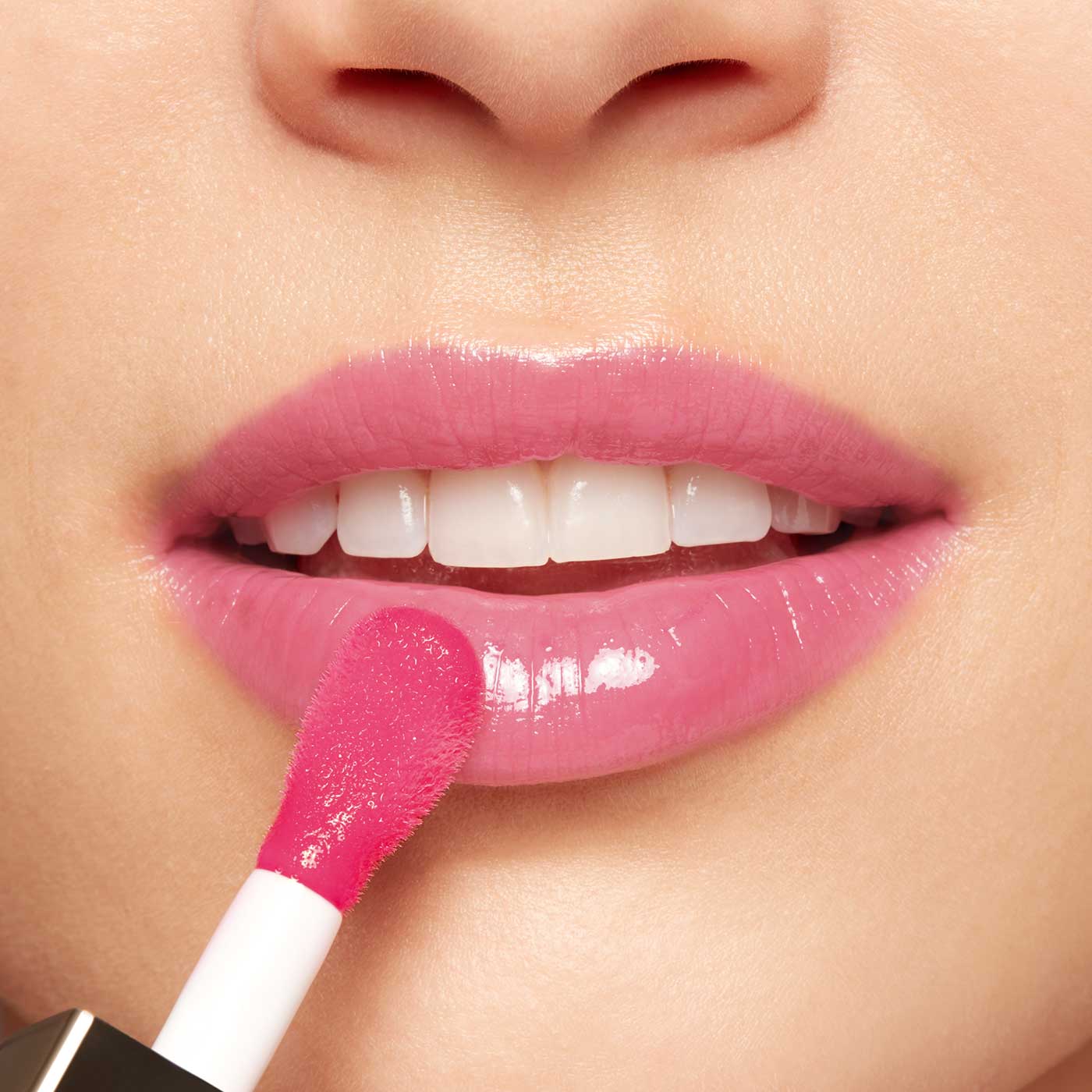 Instant Light Lip Comfort Oil, Moisturizing Lip Oil Clarins